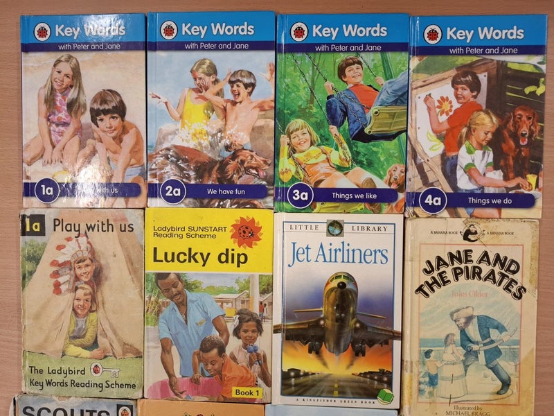 Ladybird Books x 10 + 2. Key Words, etc.. Carousel 2