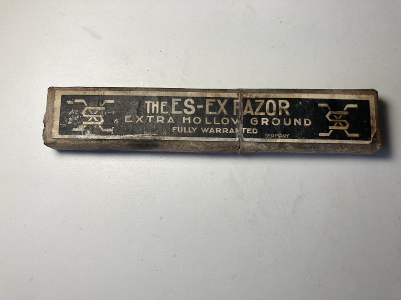 The ES-EX RAZOR extra hollow- vintage German made with box Carousel 4