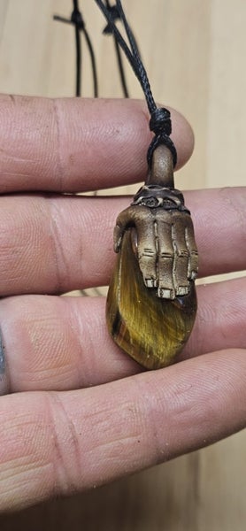Tigers eye pendant Carousel 1