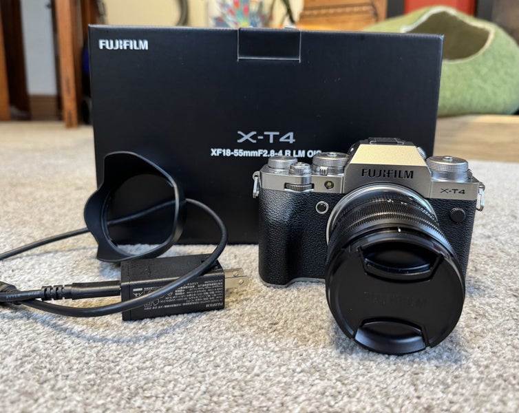 BRAND NEW Fujifilm X-T4 body + XF 18-55mm F2.8-4 R LM OIS lens63615905136513113
