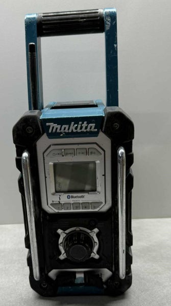 Makita 7.2V-18V LXT Bluetooth Jobsite Radio (Model: DMR108) Carousel 1