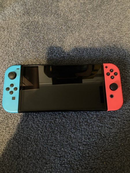 Nintendo Switch OLED +2 games Carousel 6
