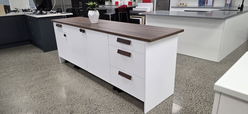 Italian Made Painted Kitchenette - White Matte Carousel 2