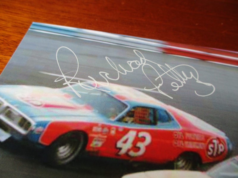 Richard Petty "NASCAR Champion" signed photo Carousel 2