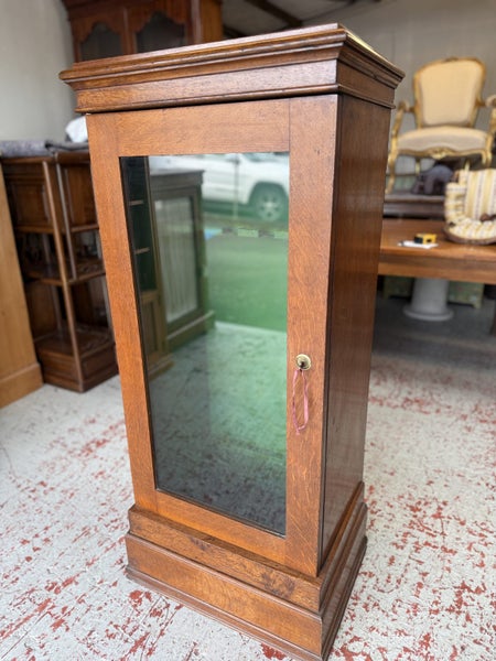 Quality Circa 1900's Solid Oak Velvet Lined Glass Fronted Display Case Carousel 1