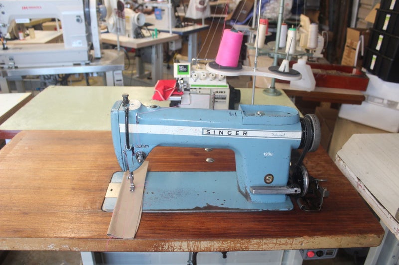 SINGER PROFESSIONAL 120U INDUSTRIAL SEWING MACHINE Carousel 2