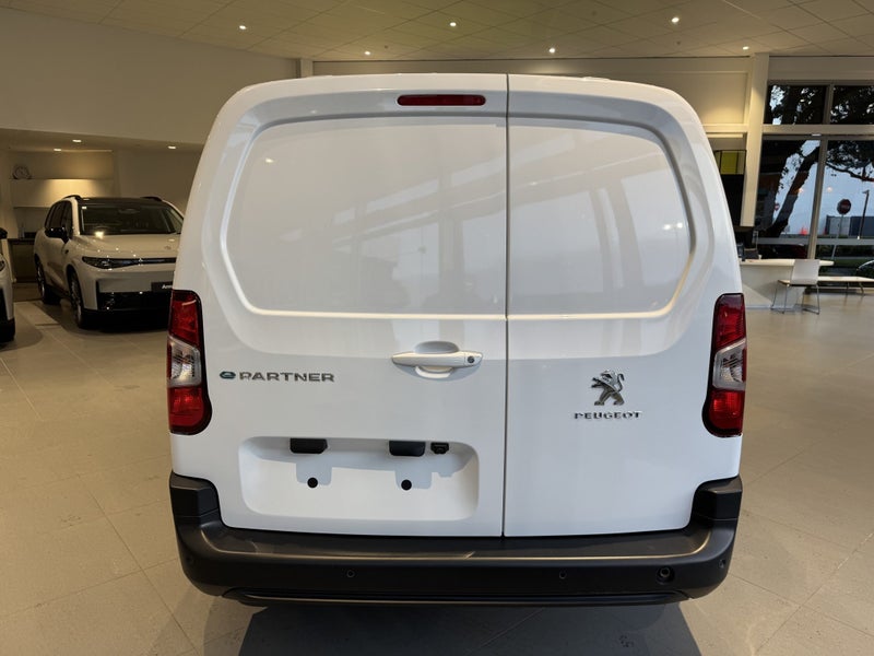2025 Peugeot Partner Electric Utility Van62863272678145114