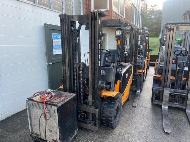 2012 Hangcha FORKLIFT 2.5 Ton Hangcha Electric... Carousel 2