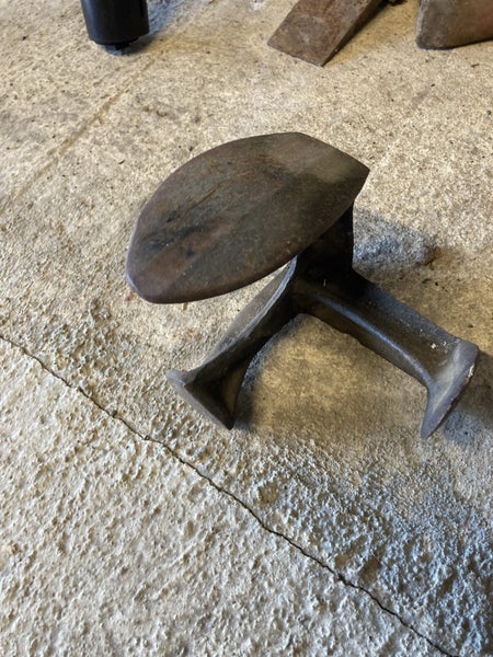 Antique Cobbler anvil Carousel 1