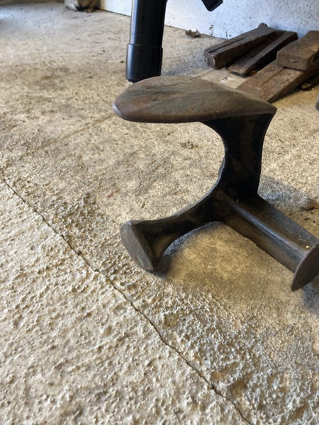 Antique Cobbler anvil Carousel 2