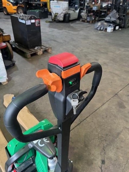 2025 Hangcha 1.5 TON POWERED PALLET JACK Li- Io... Carousel 5