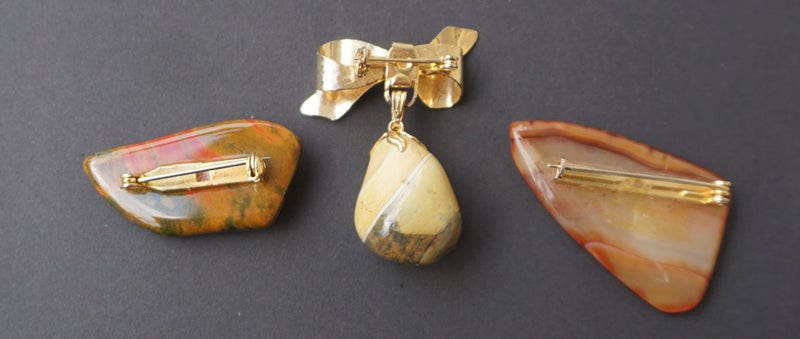 3 Vintage Jasper Stone Brooches - Bow Brooch Carousel 2