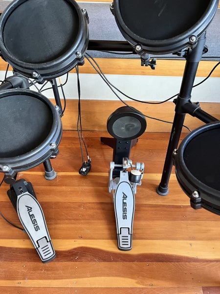 Alesis Nitro Mesh Electronic Drumkit63001343561346112