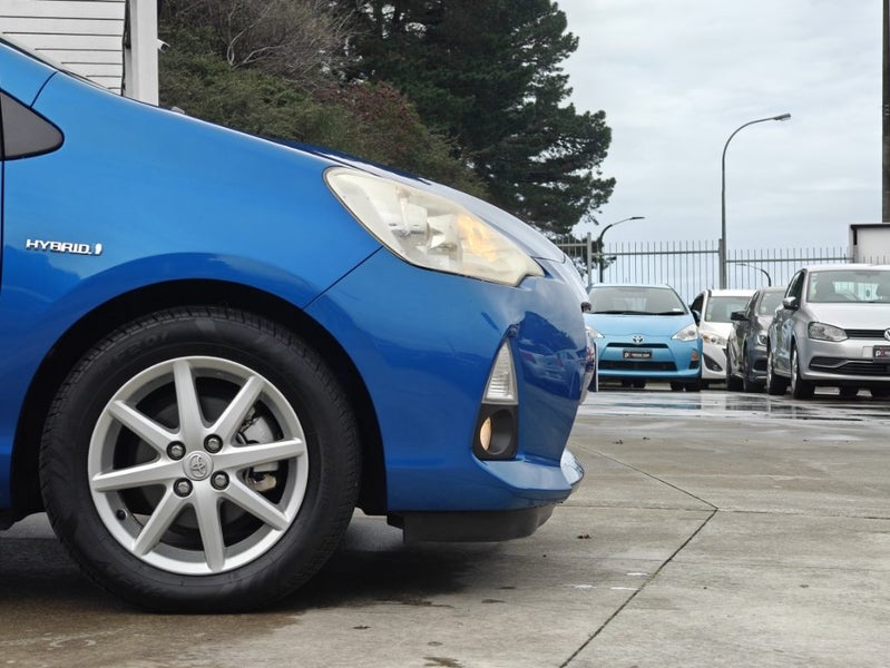 2012 Toyota Aqua G Model Hybrid, Low Kms, Push...63612511947523114