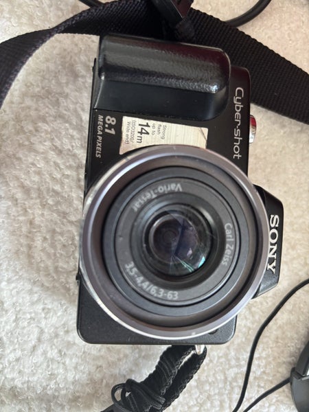 Sony Cybershot 8.162930702102657111