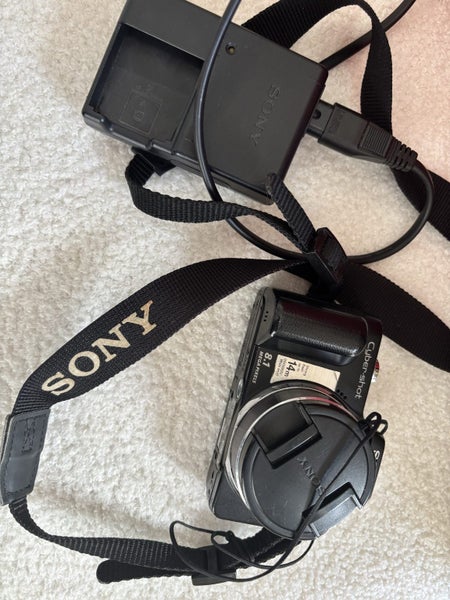 Sony Cybershot 8.162930702102657112