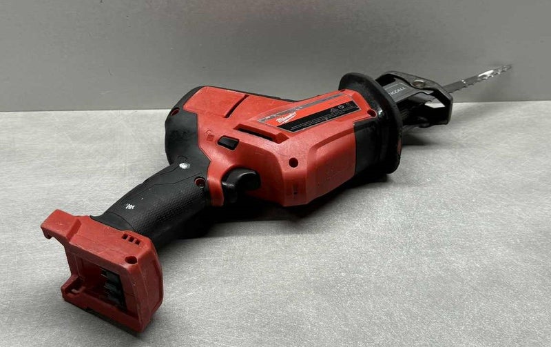 Milwaukee M18 FUEL Cordless Reciprocating Saw 18V - Bare Tool Model-M18FHZ Carousel 5