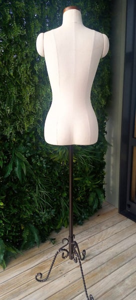 Female mannequin on metal stand Carousel 2