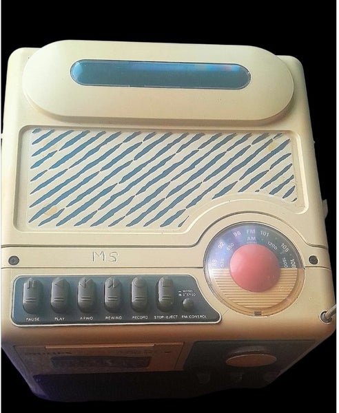 Phillips Le cube radio cassette 1980s Carousel 2