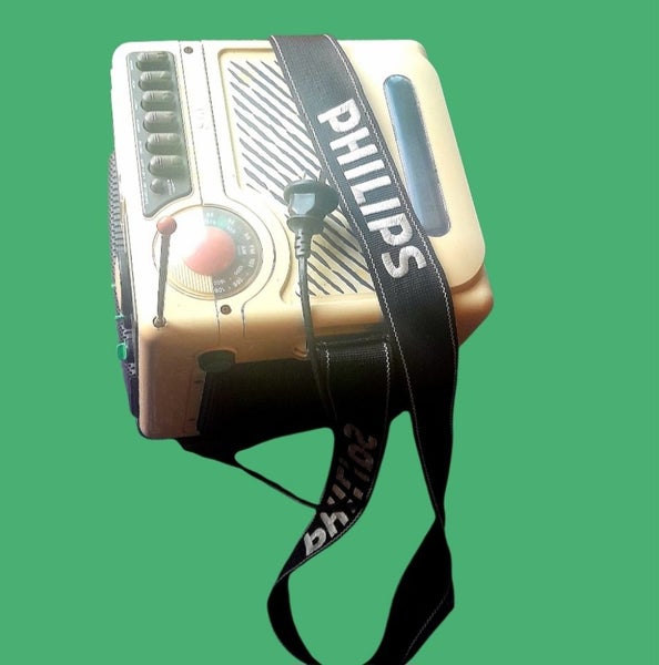 Phillips Le cube radio cassette 1980s62929688742787112