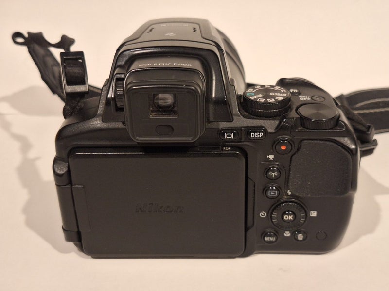 Nikon Coolpix P90062930702865538113
