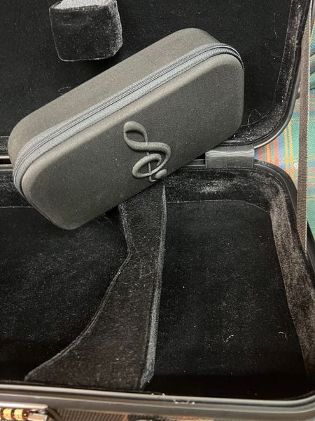 Brand New Carbon Fiber 4/4 Violin Hard Case Carousel 8