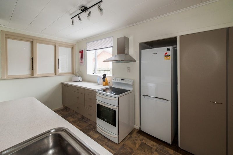 Hornby, 1 bedroom62937634911618112