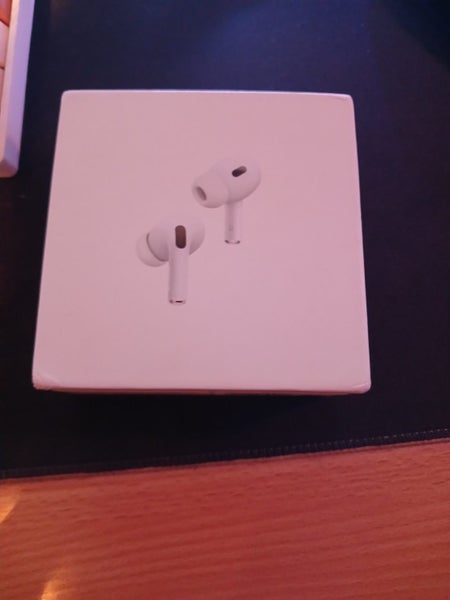 Airpods pro 2s $18062934725263235112