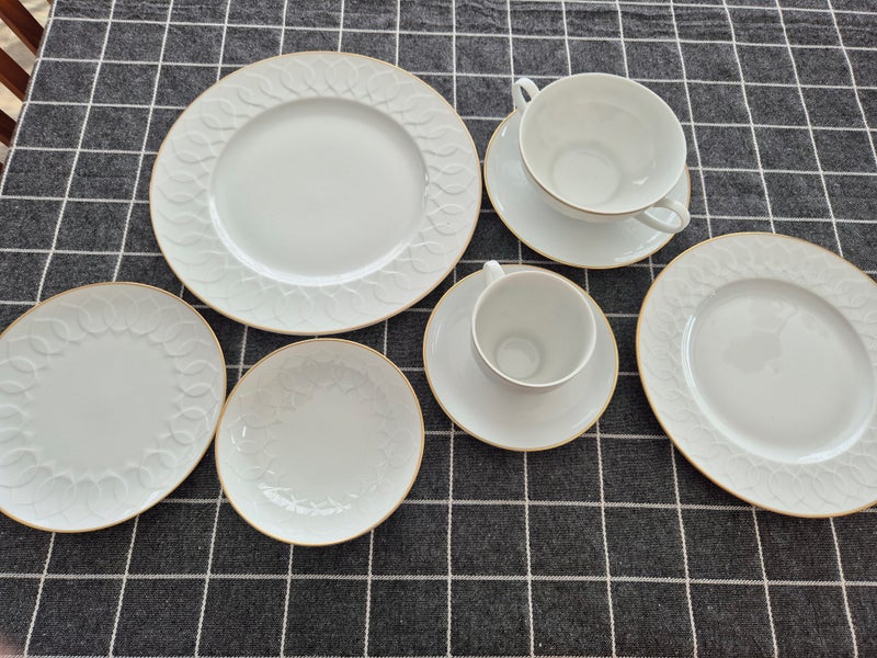 Vintage Rosenthal 64 Piece Dining Set62939543488259111