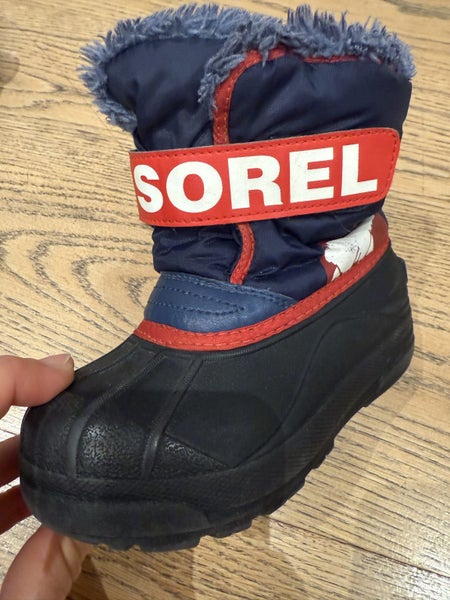 Sorel boots with full set of ski clothing for age 5-6years62931730232961112