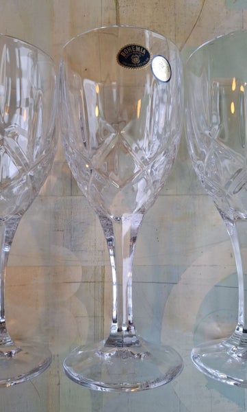 Bohemia 'Sheffield' pattern lead crystal wine glasses - set of six matching63616681114115114