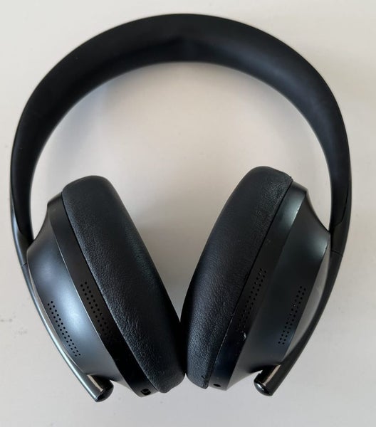 Beautiful Bose NC700 wireless/bluetooth noise cancelling headphones Carousel 1