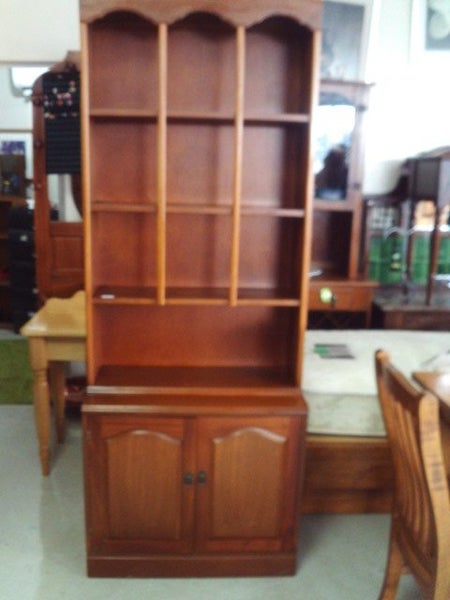 1400 LOVELY MAHOGANY DISPLAY UNIT Carousel 1