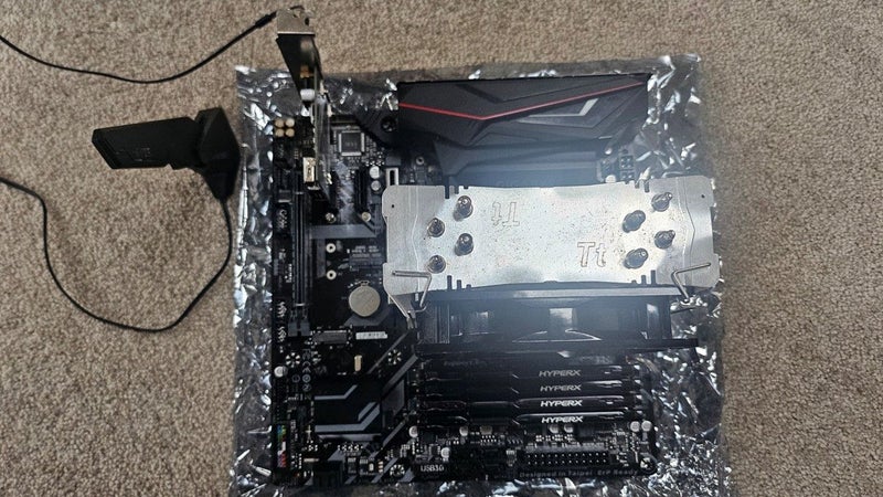 Core i9, 64GB RAM, Gigabyte Z390M Gaming, Wi-fi, Bluetooth Carousel 6