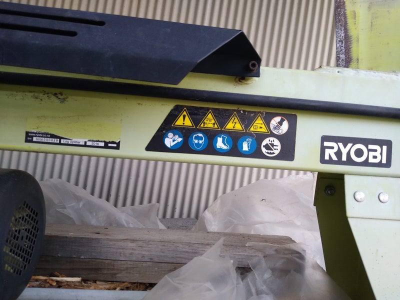 Ryobi Log & Kindling Splitter Carousel 5