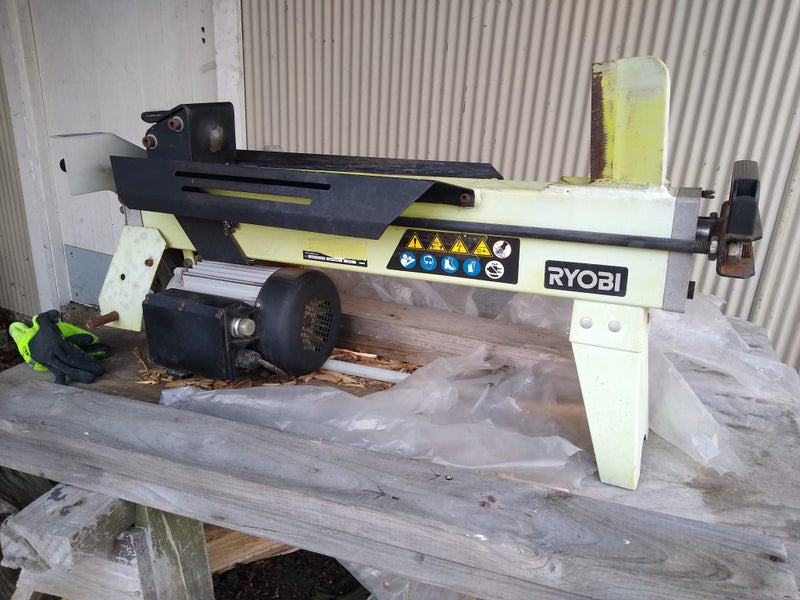 Ryobi Log & Kindling Splitter Carousel 1