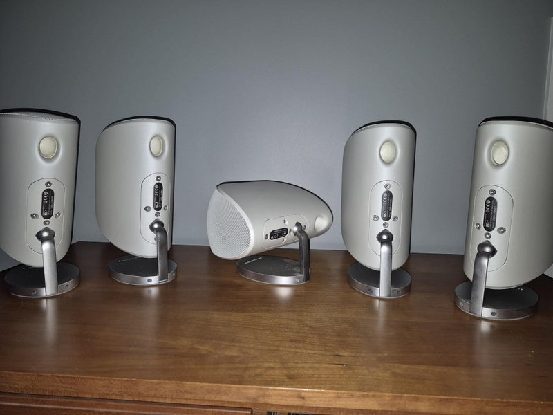 B&W M1 speakers (5 pieces) and B&W ASW608 sub-woofer63001727841666112