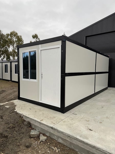 Sleepout/Cabin or Site Office 20ft Carousel 1