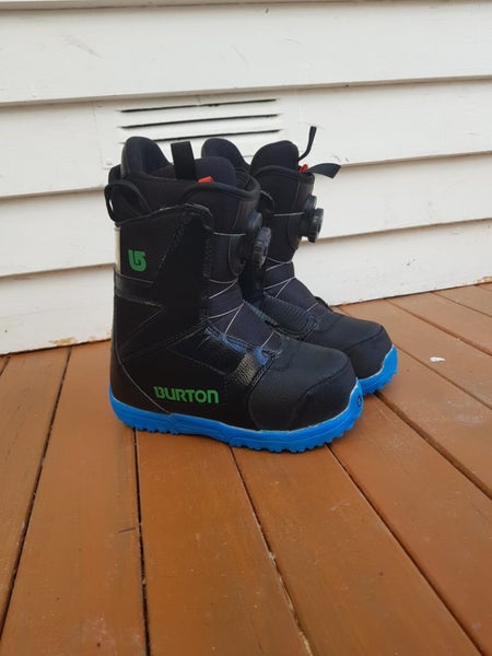 Burton kids snowboard boots-kids size 5-great condition629366748656651125