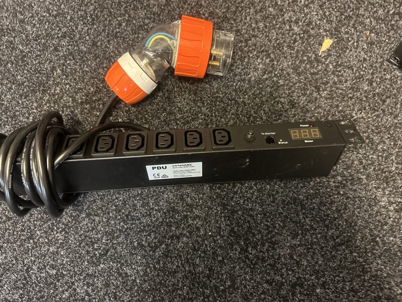 DYNAMIX 8 Port 16A Metered PDU Carousel 1