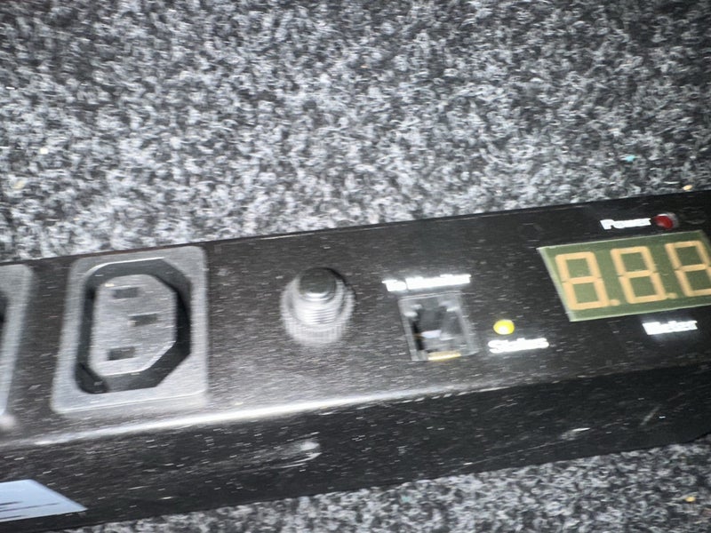 DYNAMIX 8 Port 16A Metered PDU Carousel 2
