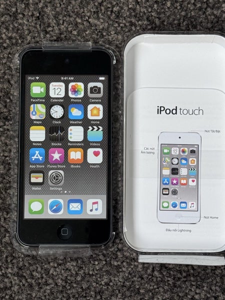iPod Touch - 32GB Never used Carousel 2