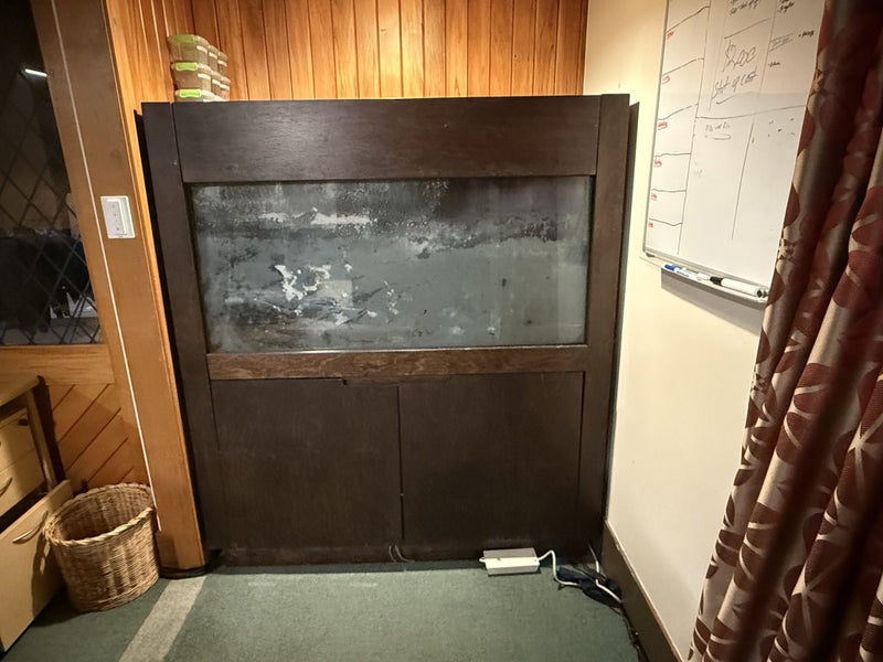 350L Custom Fish Tank & Cabinet Carousel 5