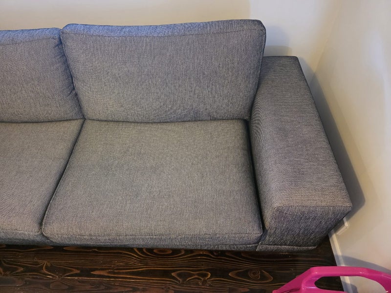 Couches62946200754049111