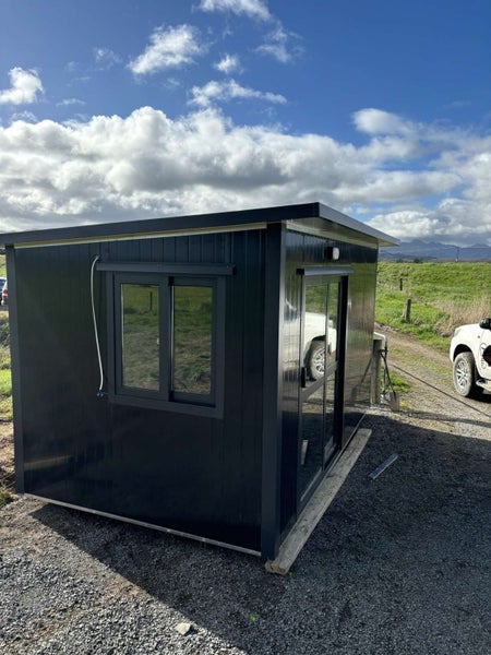 4.1m x 2.4m Cabin62946200687873113