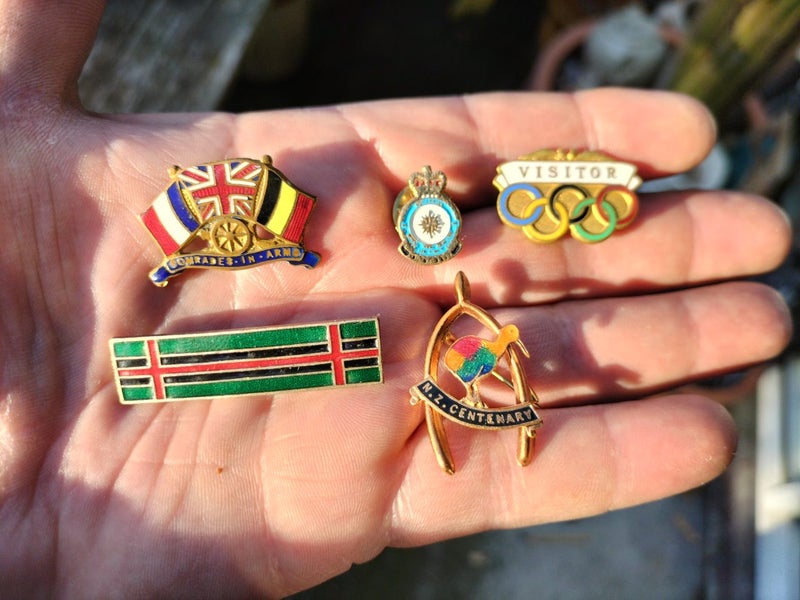 Vintage Badges - Military, Olympics etc Carousel 1