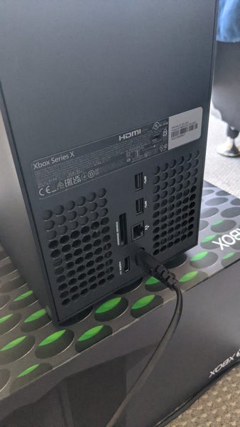 Xbox X 1TB (Excellent condition) disc edition, 2 controllers Carousel 2