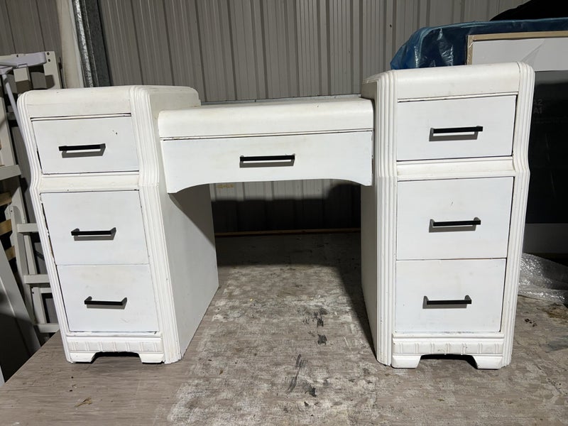 Desk - Art Deco type refurbished Carousel 1