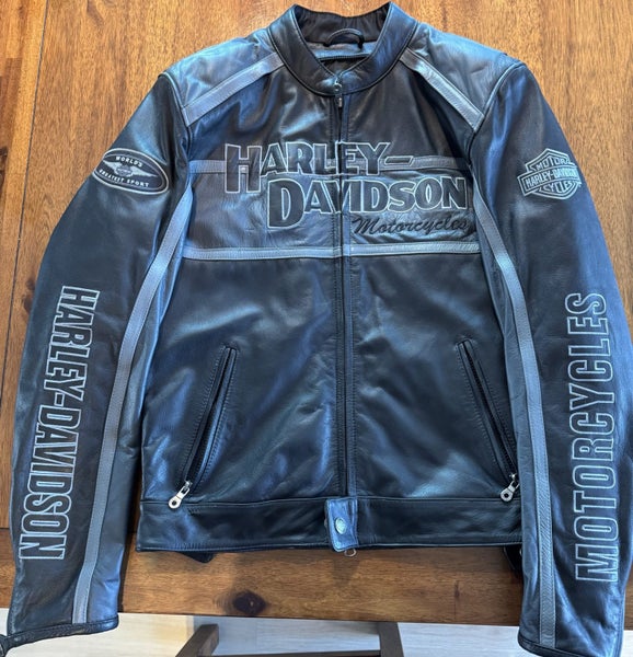 Harley Davidson Leather Jacket (size medium)629385916646431124