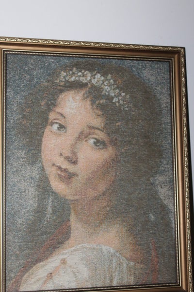 +++ VINTAGE " THE YOUNG GIRL" FRAMED TAPESTRY +++ Carousel 17